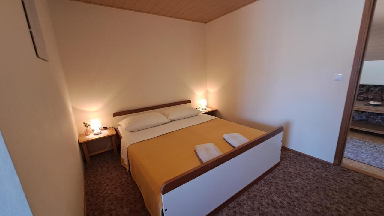 Family Puskaric Hotel Slunj Eksteriør billede